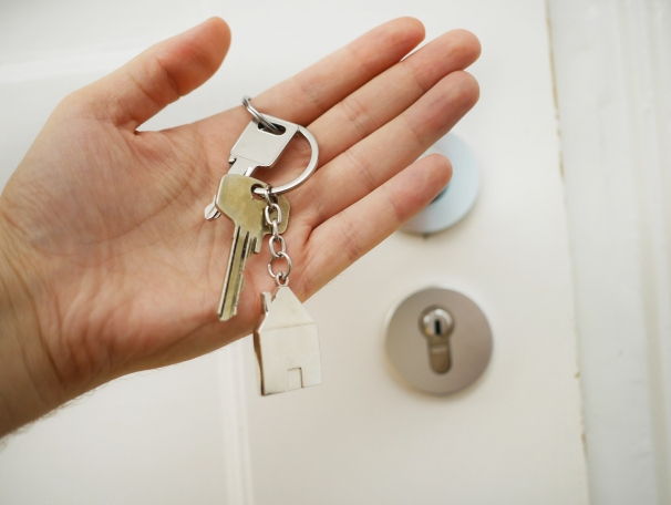 https://IanwelchL.StopRentingStartOwning.com